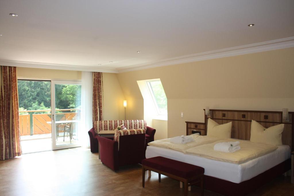 Wald-Hotel Heppe Dammbach Zimmer foto