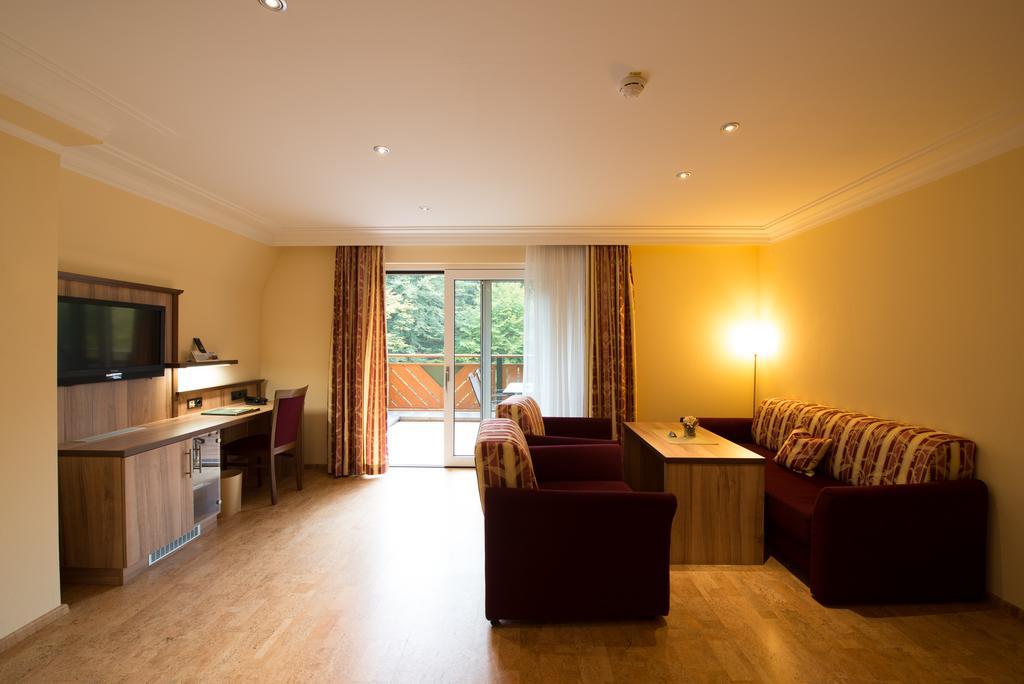 Wald-Hotel Heppe Dammbach Zimmer foto